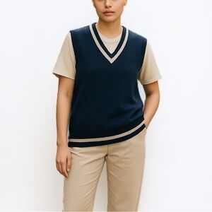 Aritzia Sunday Best Winston Sweater Vest In Navy / Cream
| Size S